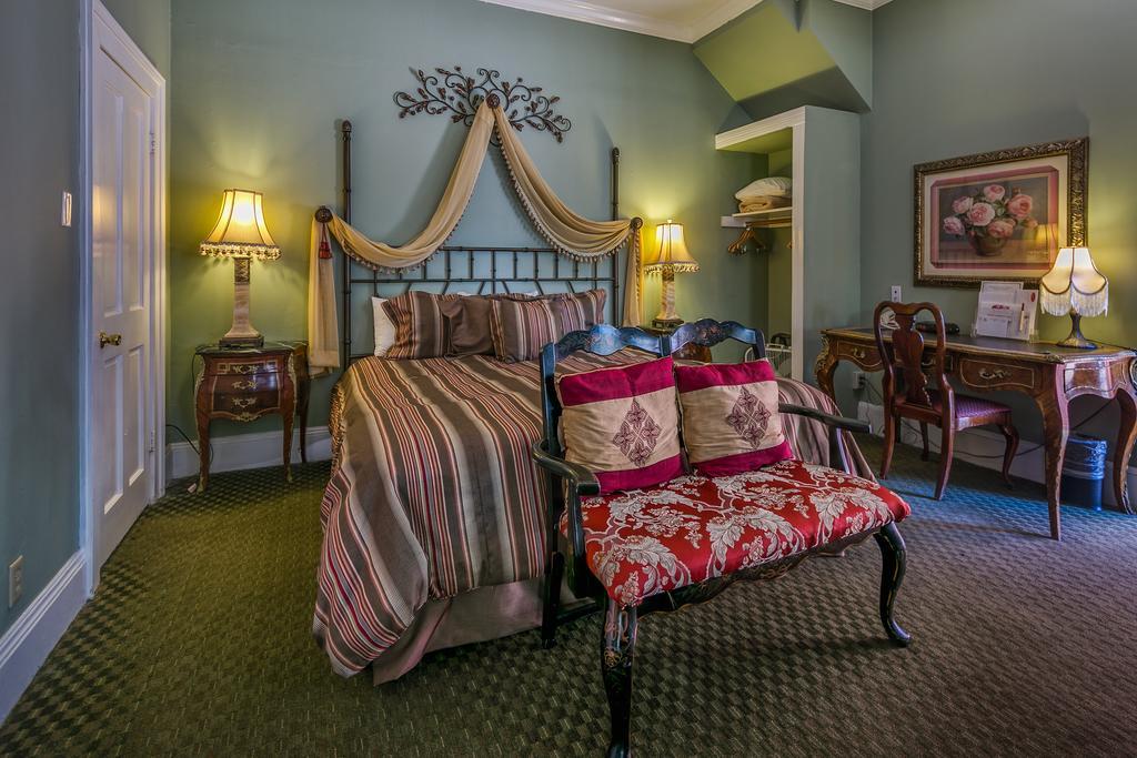 Rose Garden Hotel 3*